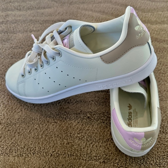 🐰Adidas Stan Smith Sneakers - Size 9 - NWOT🐰 - Picture 1 of 8